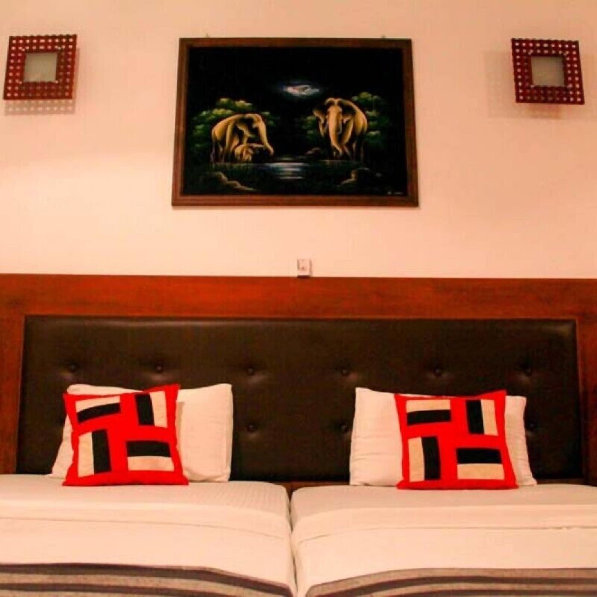 אנוראדפורה Ceylan Lodge מראה חיצוני תמונה