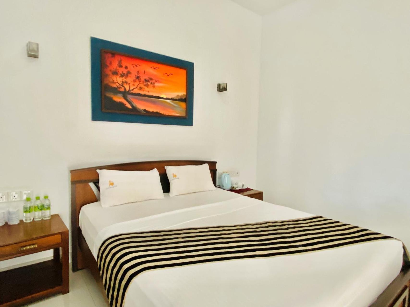 אנוראדפורה Ceylan Lodge מראה חיצוני תמונה