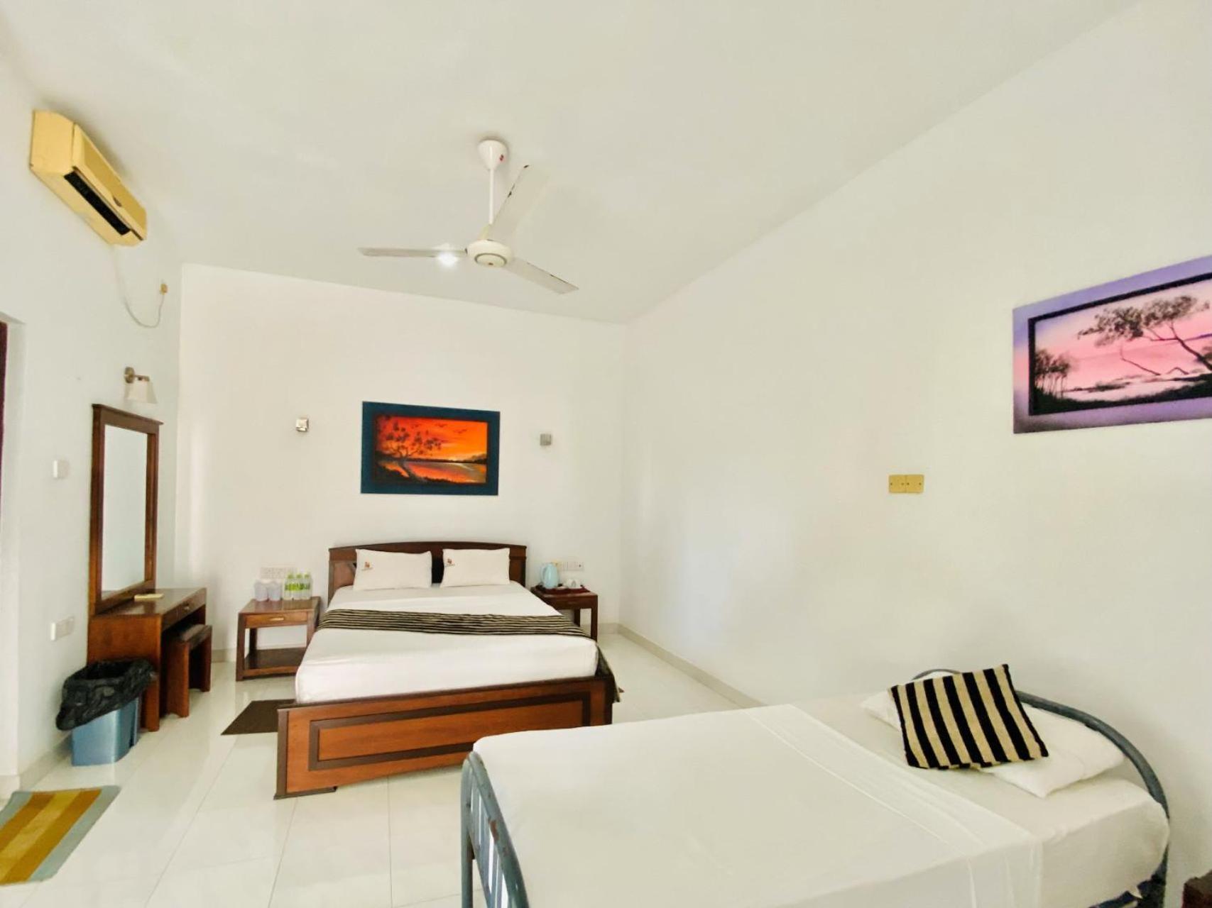 אנוראדפורה Ceylan Lodge מראה חיצוני תמונה