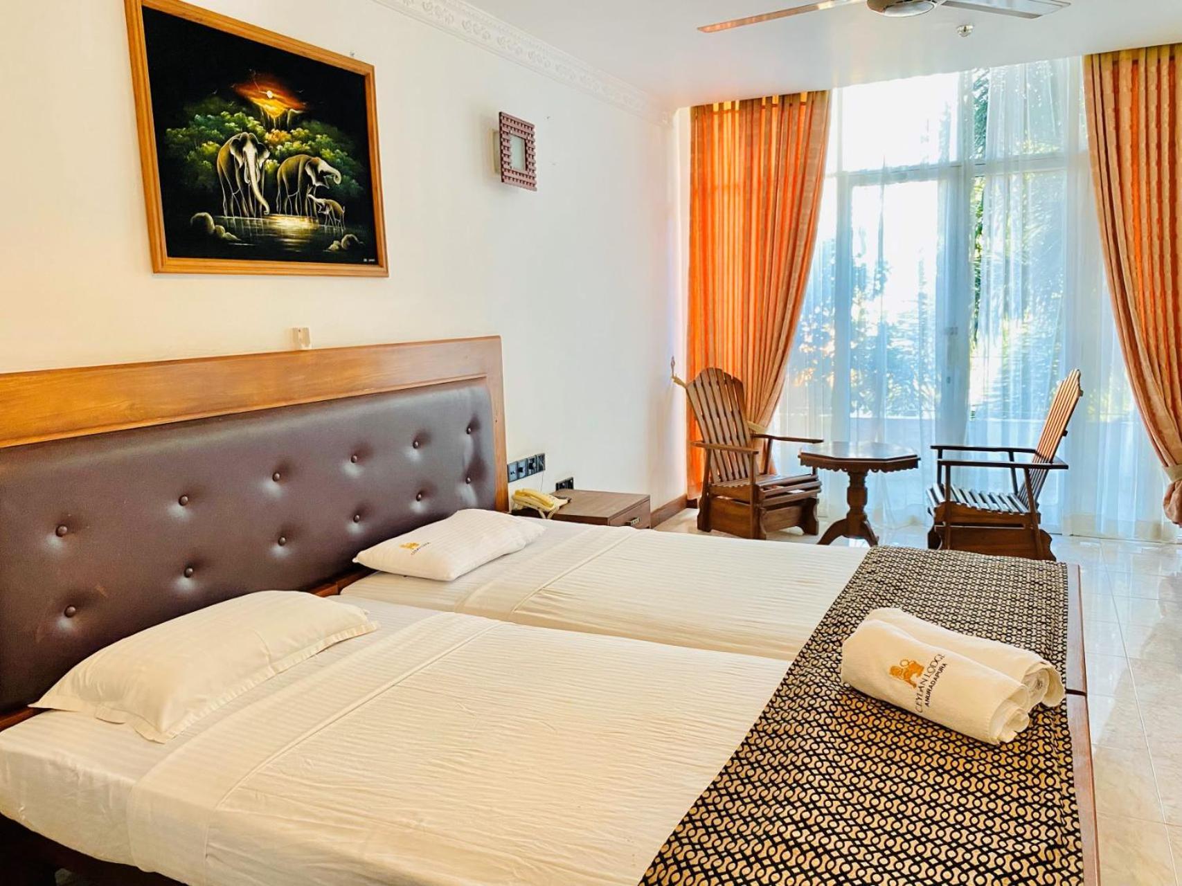 אנוראדפורה Ceylan Lodge מראה חיצוני תמונה