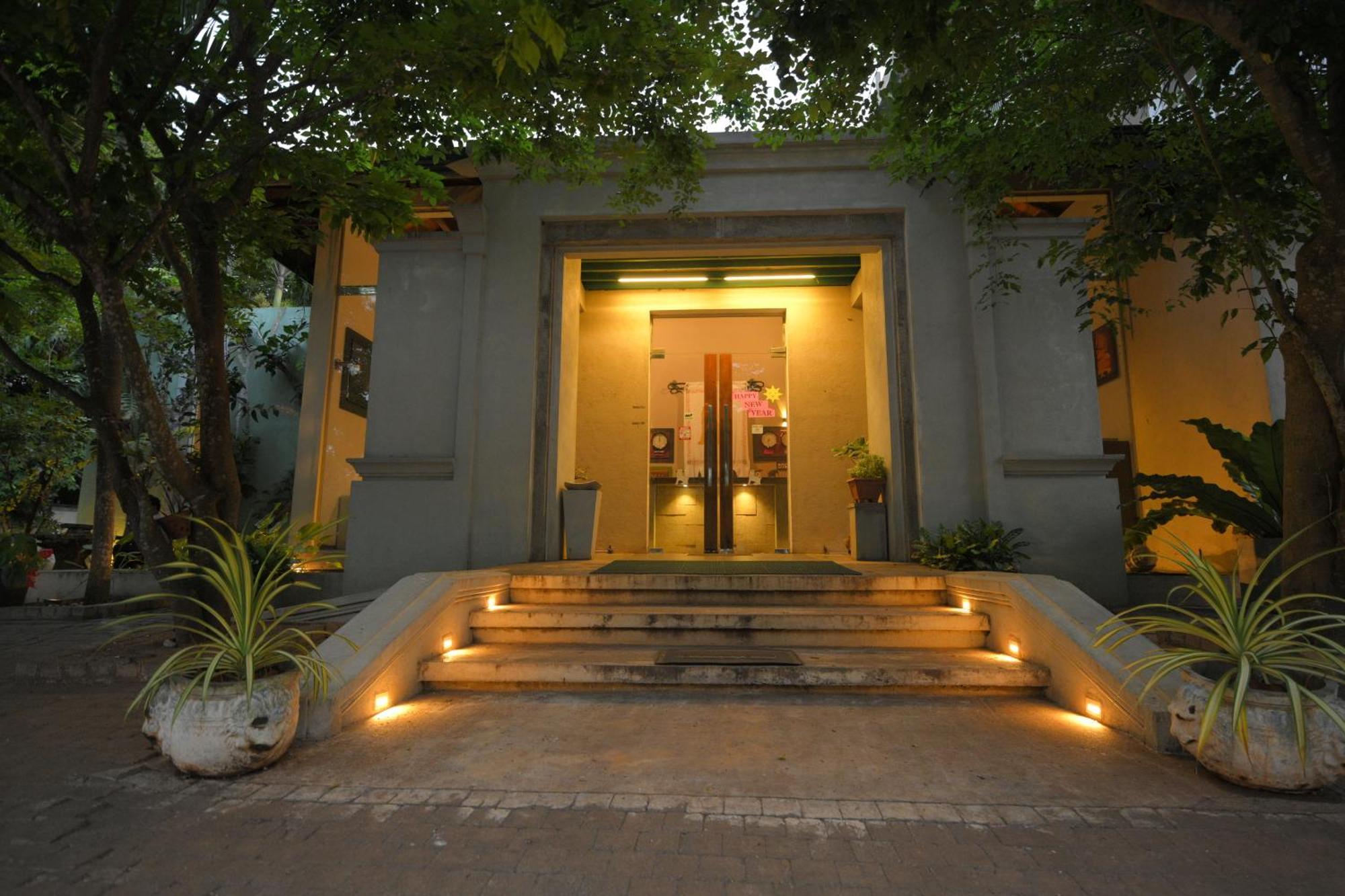 אנוראדפורה Ceylan Lodge מראה חיצוני תמונה