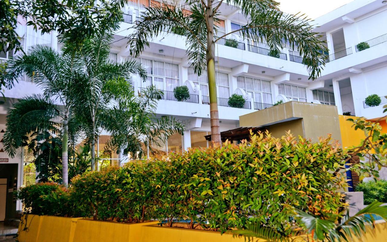 אנוראדפורה Ceylan Lodge מראה חיצוני תמונה